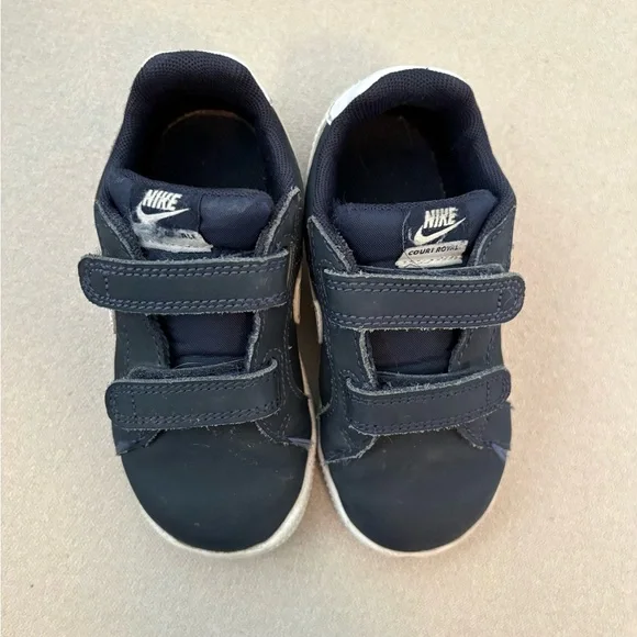 Nike Court Royal Velcro Sneakers - Picture 5 of 8